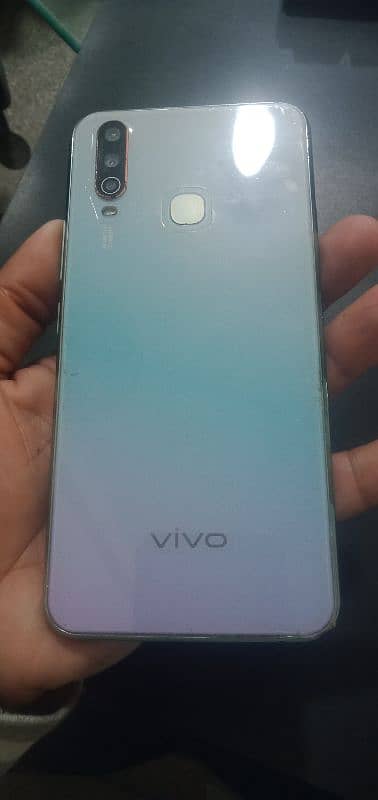 vivo y17 1