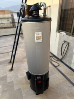 geyser For sale electric or gas geezer