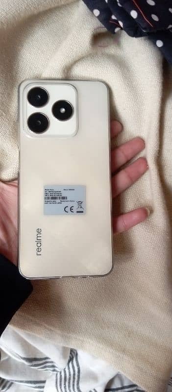 Realme c61 15 day use 6 128 0