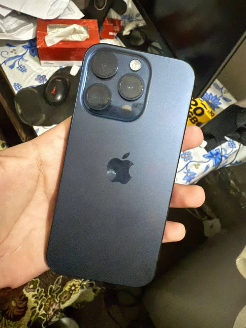 Apple iPhone 15 Pro 2