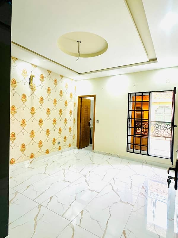 12 Marla Luxurious House Available For Sale In Johar Town H-3 Block Ideal Location 5