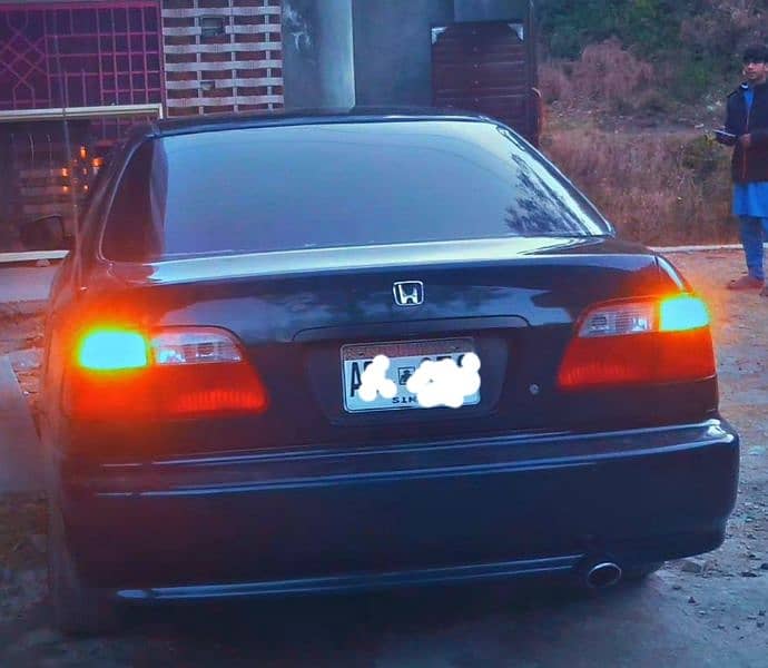 Honda civic 2000 4