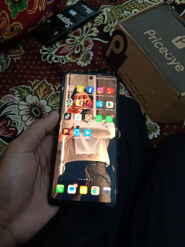 Tecno pova 5pro 5g 7