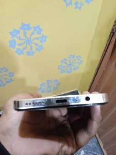 tecno camon 20 with Box Charger