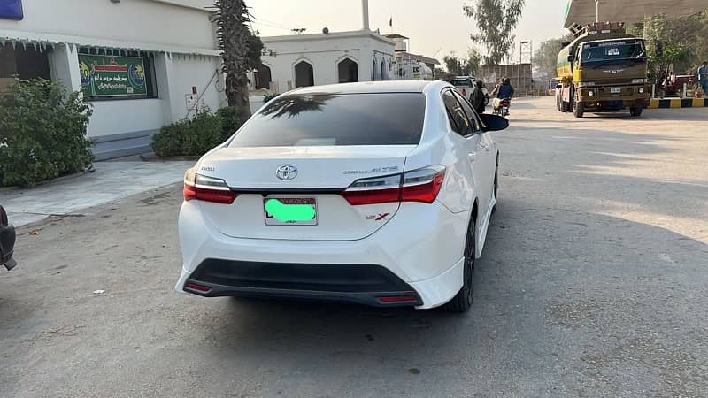 Toyota Corolla Altis 2023 3