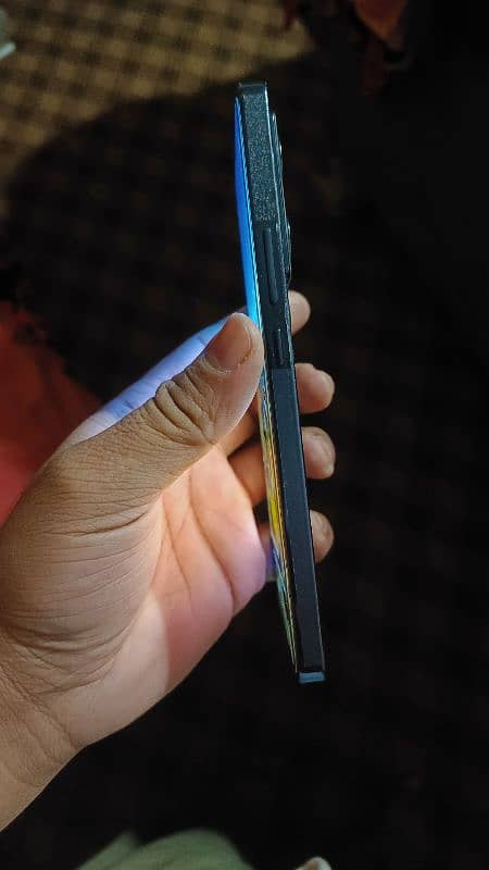 Infinix note 40 8/256 Obsidian Black 4