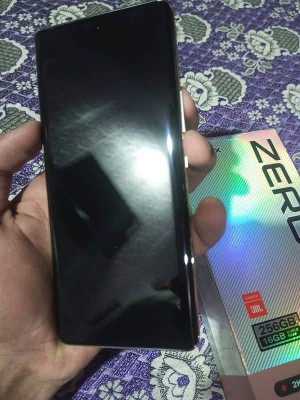 Infinix Zero 30 4G 1