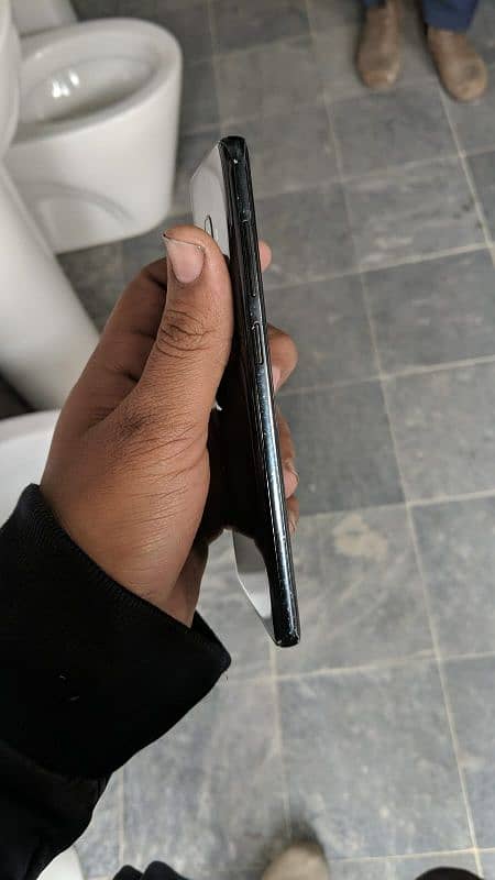 Samsung S9 plus official PTA approved with box 1