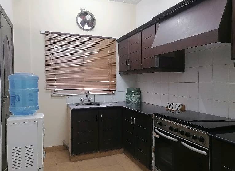 5 Marla Flat In Askari 11 - Sector C For rent 10