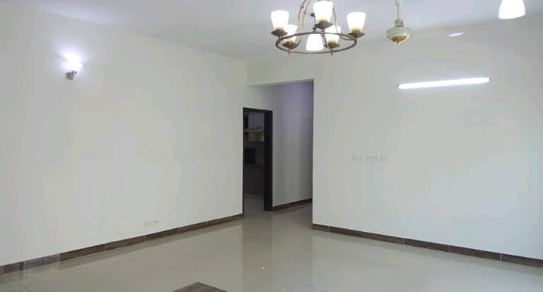 10 Marla Flat In Askari 11 - Sector B Apartments 9