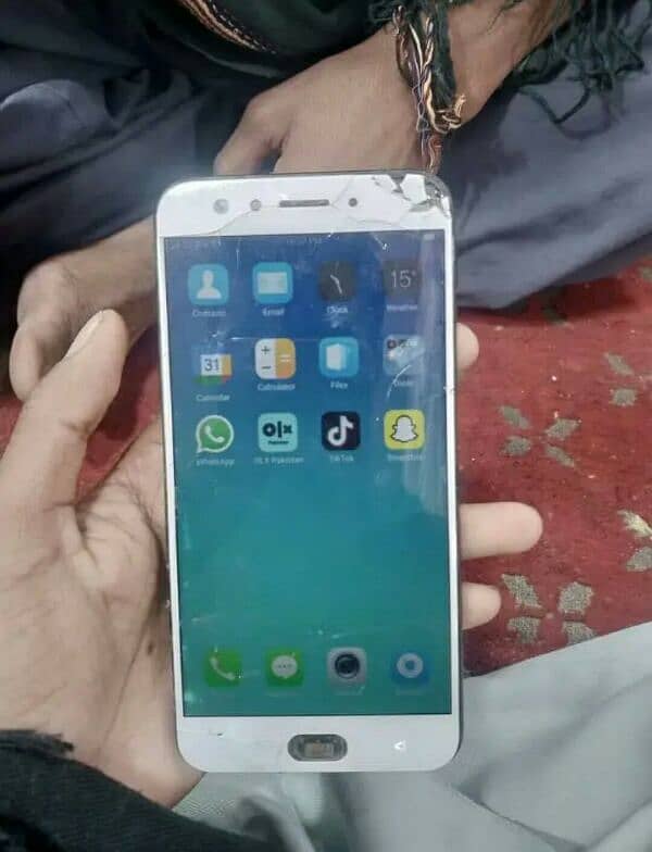 oppo F3 4