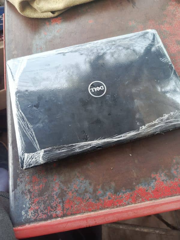 DELL laptop latitude 7390 7 generation core i5 256 ssf 8gb ram 4