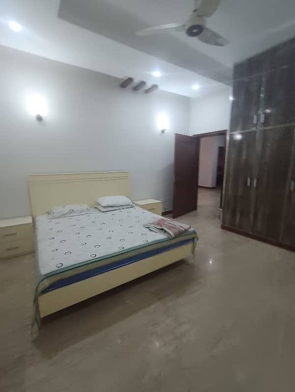 1 Kanal Beautiful Independent Portion For Rent Facing Park Near All Facilities(judicial phase 3) 3