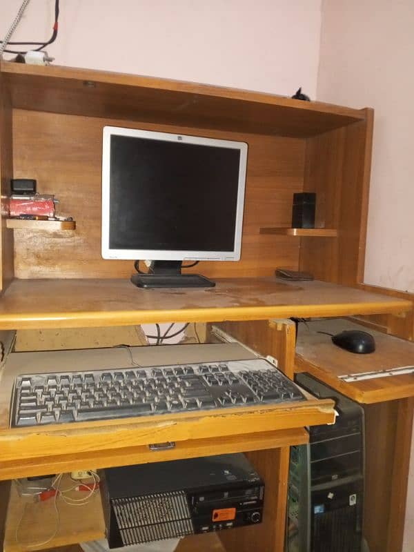 computer trolley 1