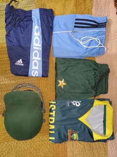 3. trouser, 1. T Shirt, 1. Cricket Helmet