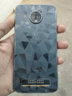 Moto Z3