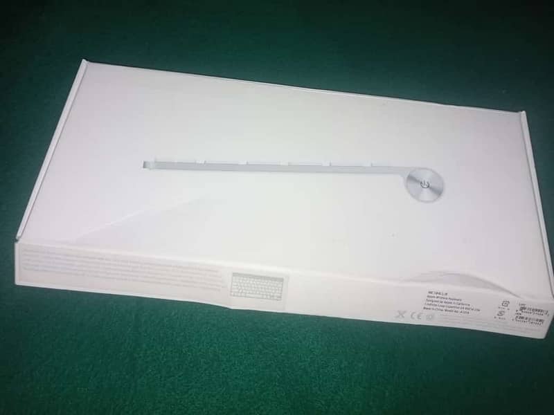 Apple wirels keyboard 1