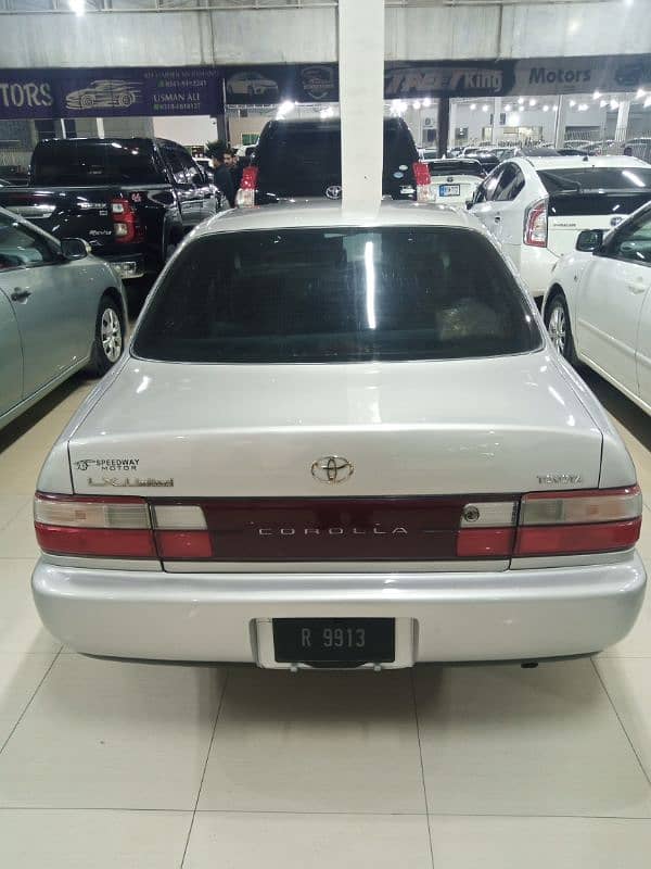 Toyota Corolla 1995 3