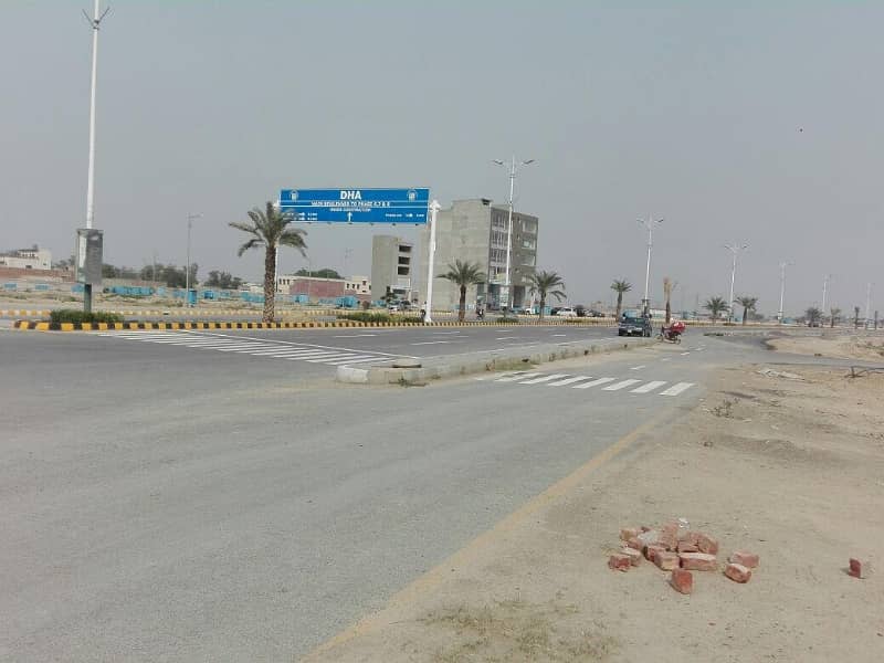 1 kanal plot Available for sale in DHA phase 8 Lahore 0