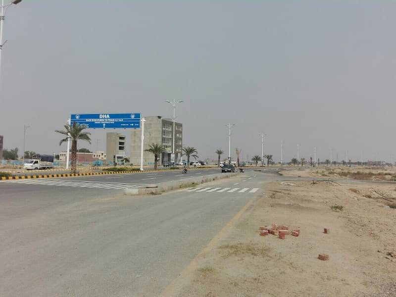 1 kanal plot Available for sale in DHA phase 8 Lahore 3