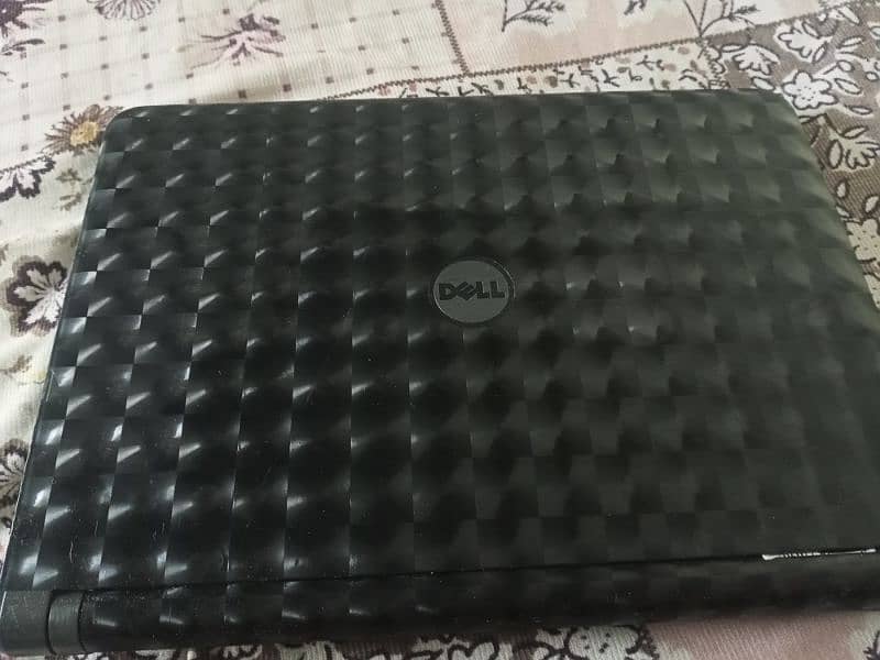 Dell laptop 128 SSD 7