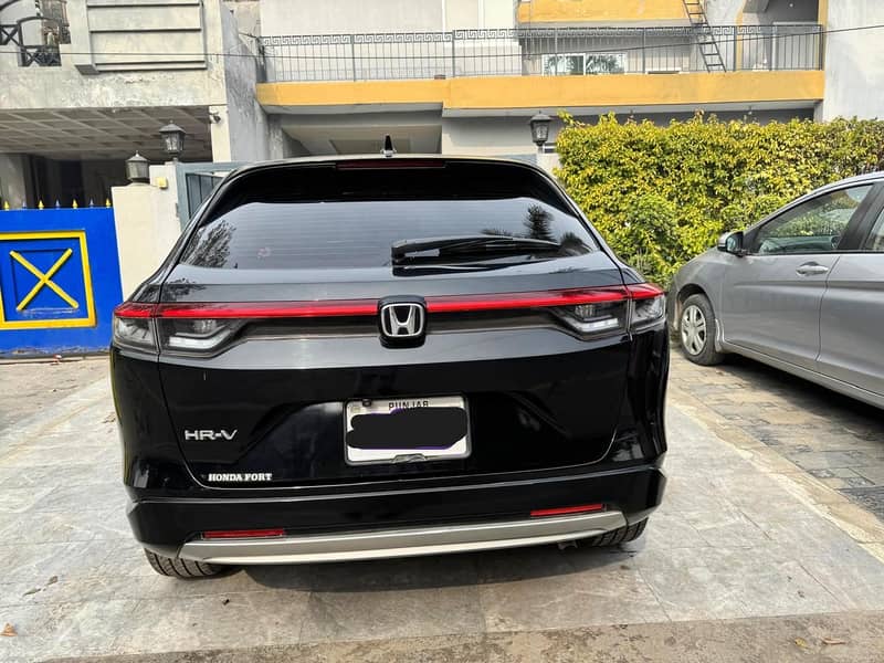 Honda HR-V 2022 Full Optional for Sale 1