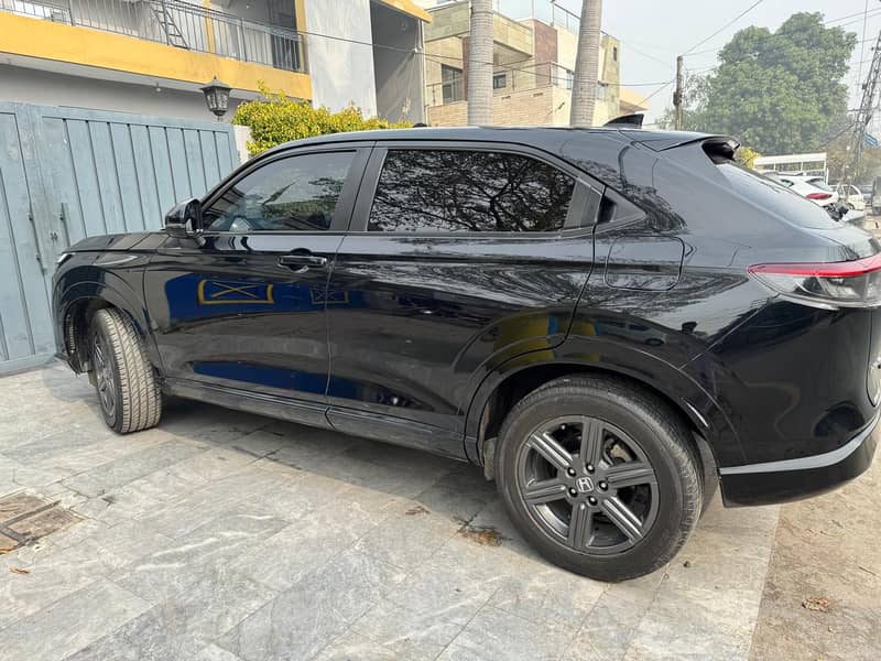 Honda HR-V 2022 Full Optional for Sale 2