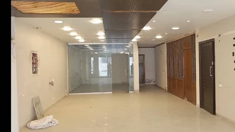 8 Marla 4th Floor Office With Elevator For Rent In DHA Phase 5,Block B, Lahore. 8