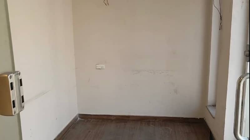 8 Marla 4th Floor Office With Elevator For Rent In DHA Phase 5,Block B, Lahore. 10