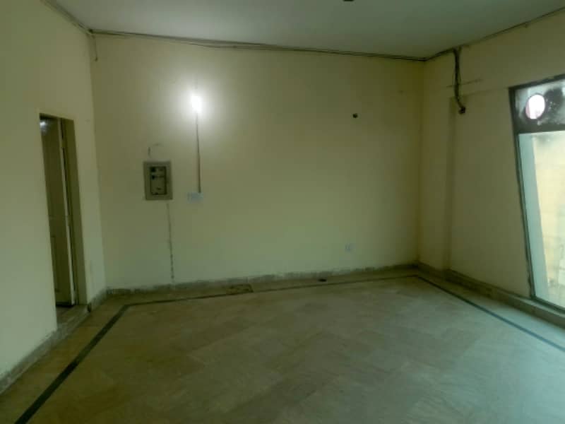 4 Marla 2nd Floor Office For Rent In DHA Phase 1,Block K, Lahore. 0