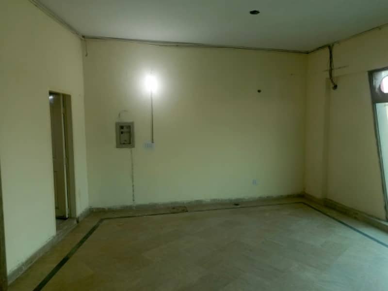 4 Marla 2nd Floor Office For Rent In DHA Phase 1,Block K, Lahore. 5