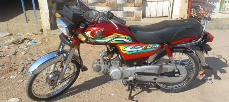 2023 ka 3 month ki bike he 03102062875 0