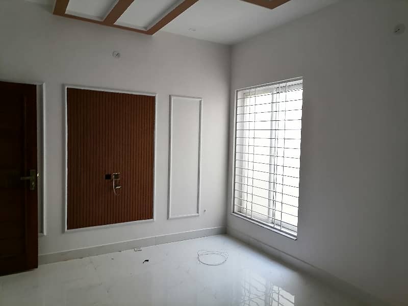 10 Marla Spacious House Is Available In Wapda City For Rent 0