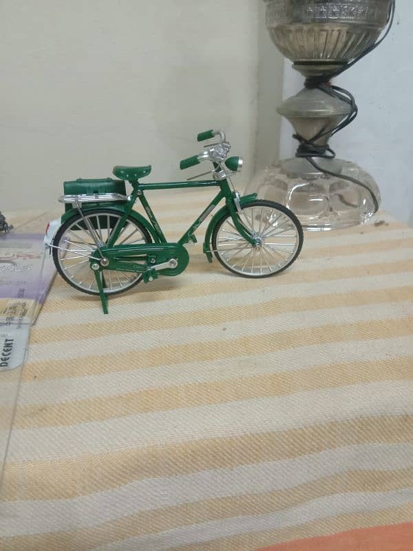 Retro bicycle display piece for home decoration collectible 2