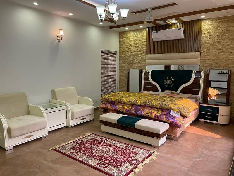 Fabulously Furnished One Kanal Upper Portion Facing Park Phase 5 For Rent 5