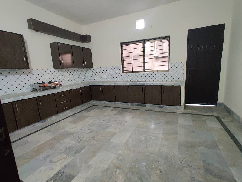 1 Kanal Seprate House For Rent 7