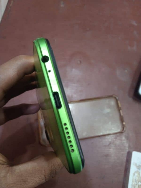 Infinix hot 12 6+5. . . . 128gb 2