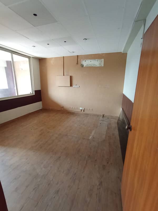 8 Marla 2nd Floor 1800 Sqft Commercial For Rent Phase 3 Y Block IT Work 24 Hour Open 6