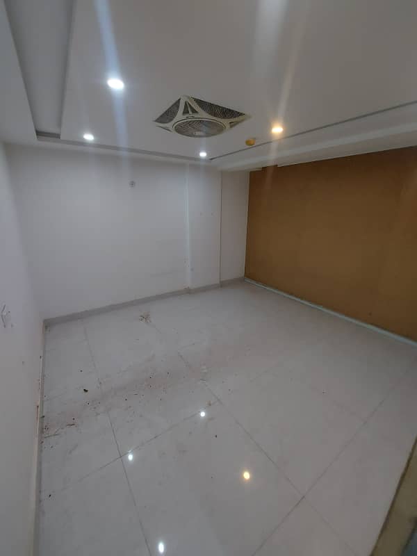 8 Marla 2nd Floor 1800 Sqft Commercial For Rent Phase 3 Y Block IT Work 24 Hour Open 9