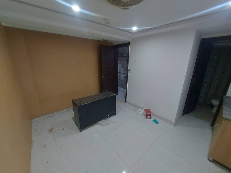 8 Marla 2nd Floor 1800 Sqft Commercial For Rent Phase 3 Y Block IT Work 24 Hour Open 10