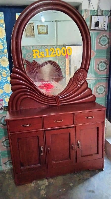 Very good condition. . Dresseing 12000. Bed 22000 9