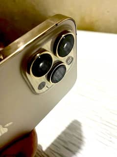 iPhone 13pro gold