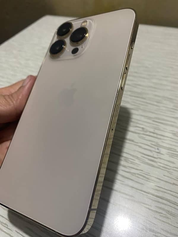 iPhone 13pro gold 1