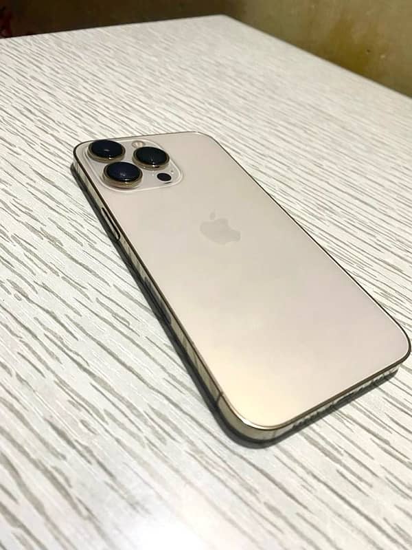 iPhone 13pro gold 5