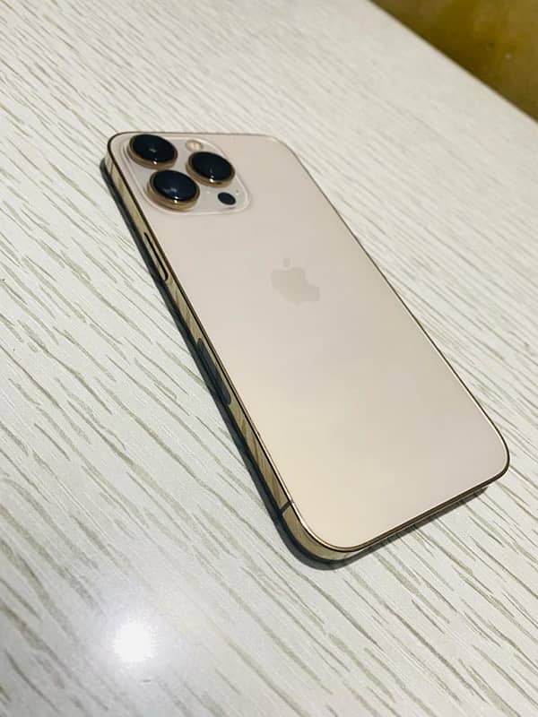 iPhone 13pro gold 6