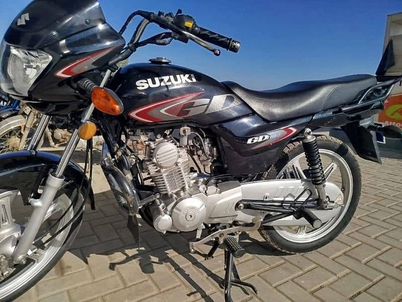 Suzuki 110 for sale fresh condition model 2023 2keys available 9kdrive 1