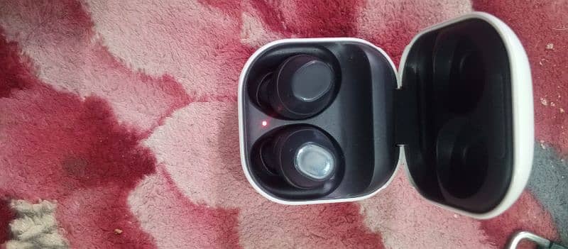 Samsung S4 44mm & Buds FE earbuds 6