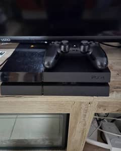 Sony PlayStation 4 [1tb] - 2 Controller - Excellent Condition