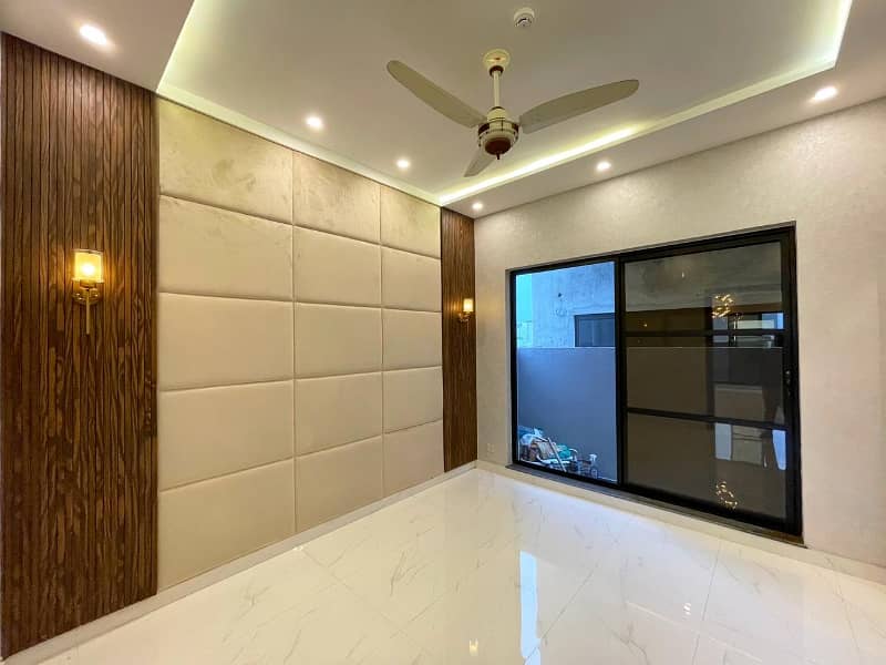 5 MARLA MODERN DESIGN HOUSE AVAILABLE FOR RENT IN DHA 5