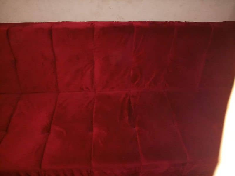 urgent sale sofa com bed maroon valvet 0